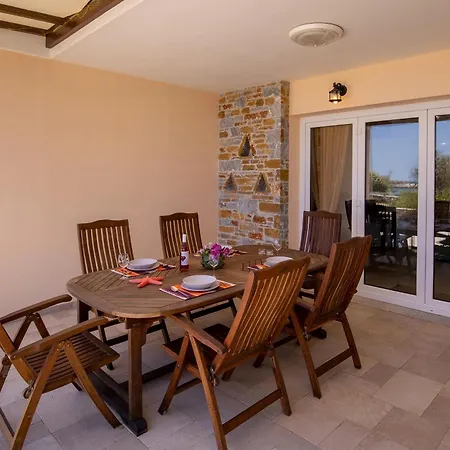 빌라 Syros Sun Vári