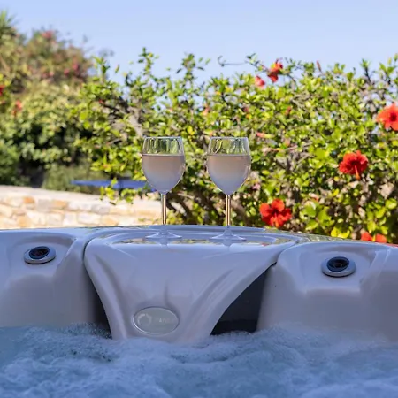 Syros Sun Vari (Syros)
